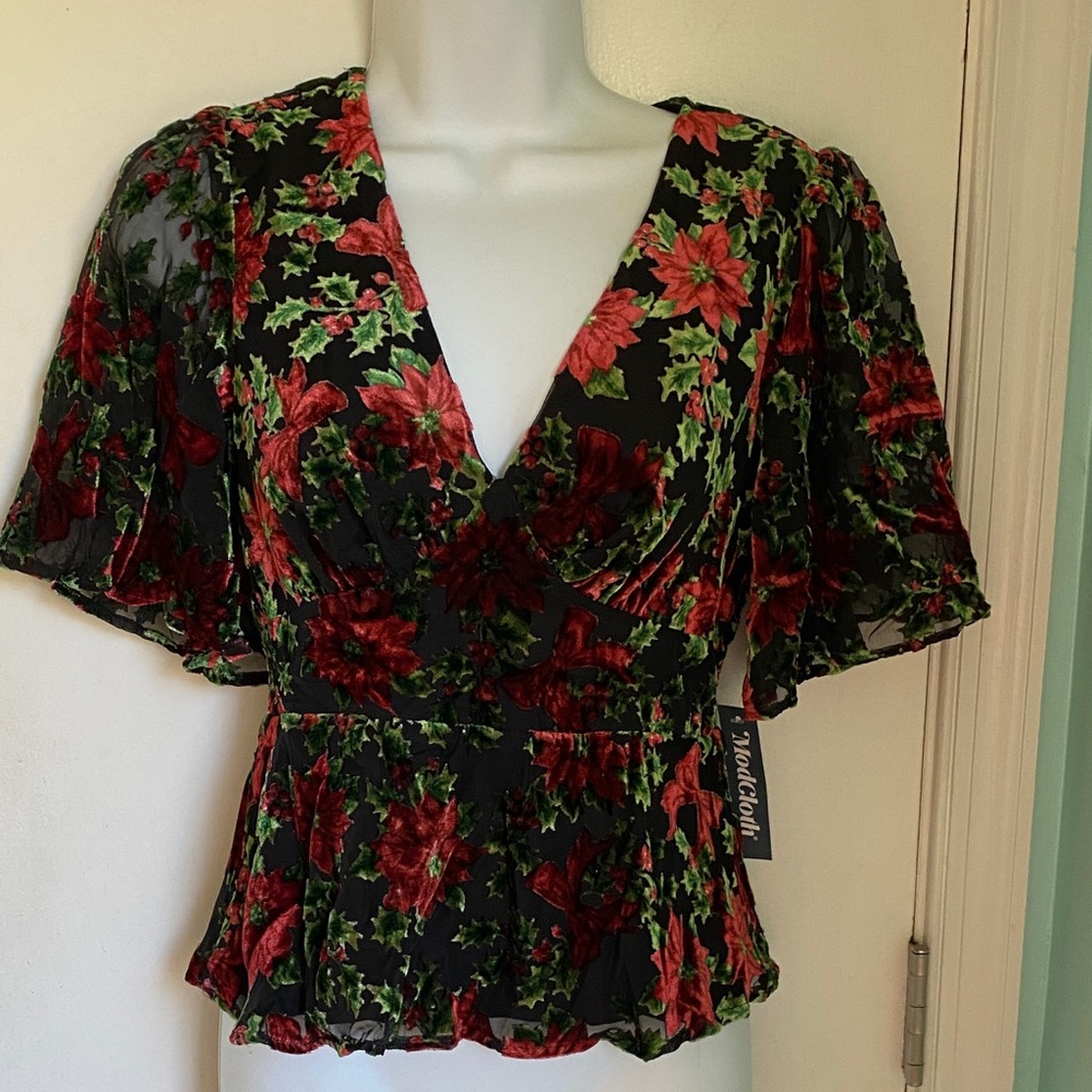 Velvet Floral Poinsettia V-Neck Women's Top - Black and Red